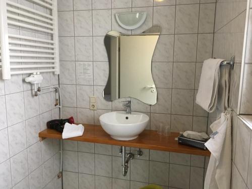 A bathroom at Haus Schwarzenberg