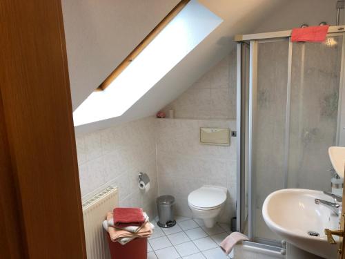 Ванная комната в Ferienwohnung Kleistring