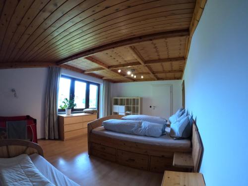 Posteľ alebo postele v izbe v ubytovaní Ferienwohnung Scharler