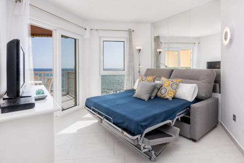 WintowinRentals Relax & Frontal Sea View in Fuengirola