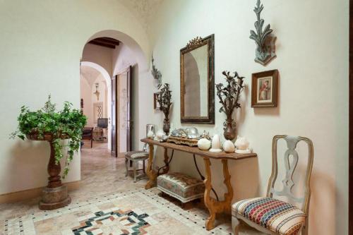 Ruang duduk di Casa Raiola by CapriRooms