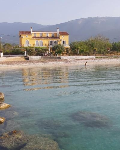 Tilde on the beach, Apts - Sami Kefalonia