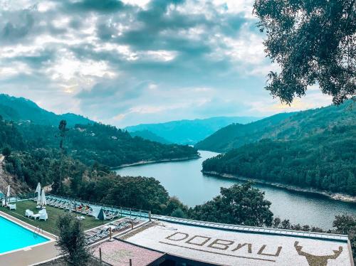Paesaggio naturale nelle vicinanze del villaggio turistico