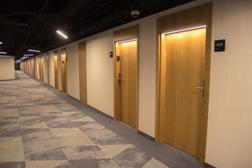 Fotografie z fotogalerie ubytování AL-DOM Apartament Seaside z bocznym widokiem na morze i miejscem w hali garażowej v Kolobřehu