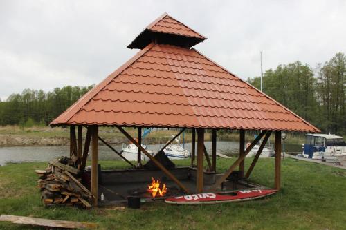 Φωτογραφία από το άλμπουμ του Marina Niedźwiedzi Róg σε Ruciane-Nida