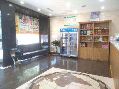 a store lobby with a room with at 7Days Premium Chenzhou Xinglong Pedestrian Street Branch in Chenzhou