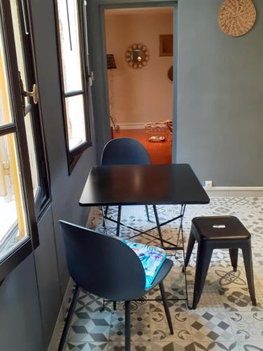 Photo de la galerie de l'établissement le 13, à Nîmes