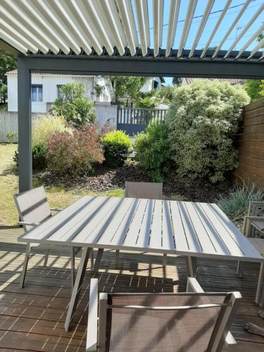 Photo de la galerie de l'établissement Les acacias 300 m de la plage, à Saint-Georges-de-Didonne