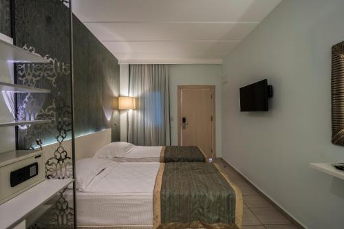 Gallery image of Babana Hotel in Golturkbuku