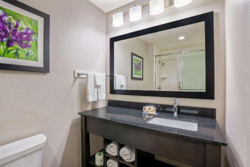 Gallery image of La Quinta by Wyndham College Station South in College Station