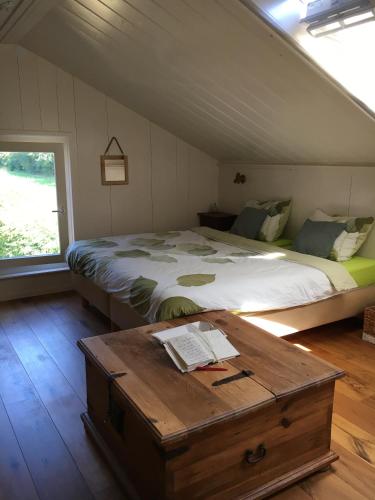 Katil atau katil-katil dalam bilik di B&B HemeltjeLief