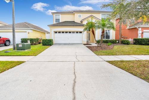 Disney Dream with Hot Tub, Pool, Xbox, Games Room, Lakeview, 10 min to Disney, Clubhouse photo 20