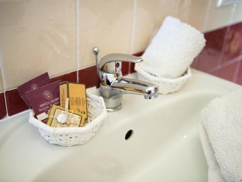 Bilik mandi di Casa dell'Orto