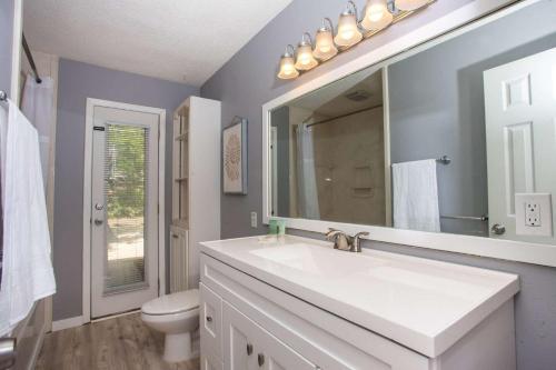 Gallery image of Elliott Point Vacation Home in Fort Walton Beach