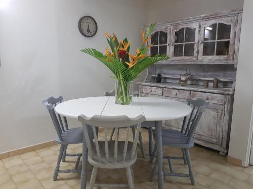 Una cocina o zona de cocina en ROY'AL BEACH HOLIDAYS