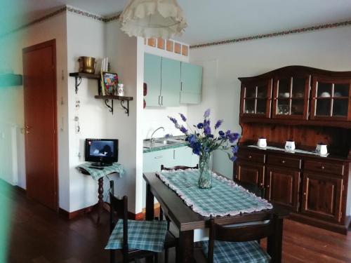 Φωτογραφία από το άλμπουμ του Il Nido - Delizioso alloggio presso il centro con vista spettacolare e giardino σε Sauze dʼOulx