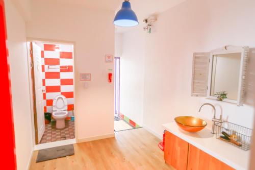Koupelna v ubytování SUM Guesthouse Jeju Airport