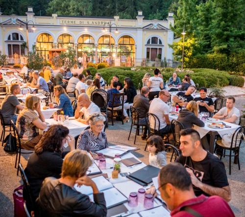 Restoran ili drugo mesto za obedovanje u objektu piccadilly