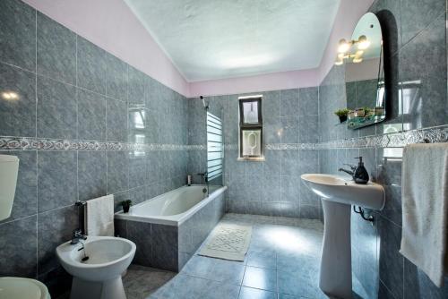 Amizade by Algarve Villa Holidays