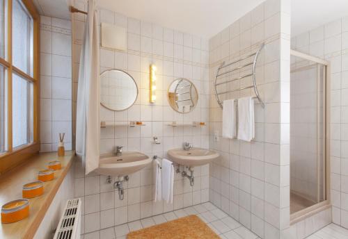 Et badeværelse på Appartementhaus Erasim