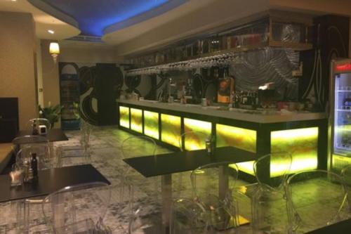 Ο χώρος του lounge ή του μπαρ στο HOSTAL COSTA SOL