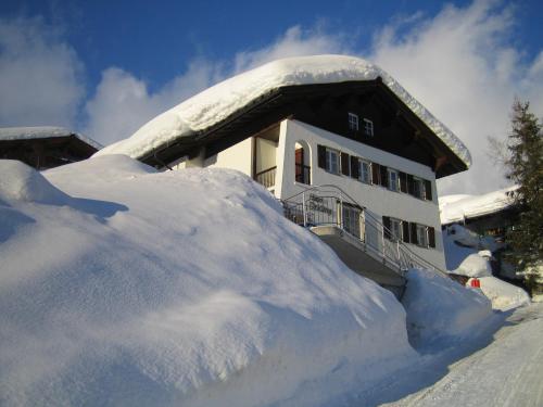 L'établissement Haus Dr. Küng en hiver