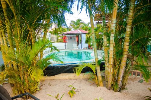 Spacious apartment in Pereybere, 100 m² with shared pool