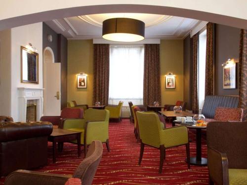 A restaurant or other place to eat at Derby Midland Hotel, BW Signature Collection 