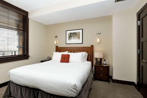 Katil atau katil-katil dalam bilik di Hayden Lodge 2203