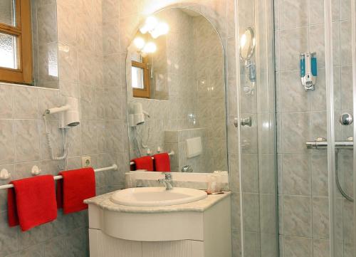 Koupelna v ubytování PAGA Hotel