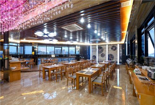 Restaurace v ubytování Au Viet Hotel