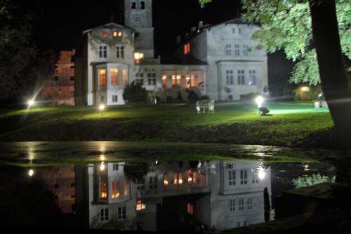Φωτογραφία από το άλμπουμ του Agroturystyka "Pałac w Janowie" σε Janów
