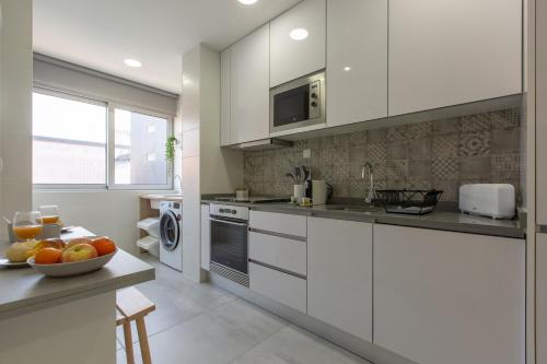 Trindade Family Apartment w/ Parking Place