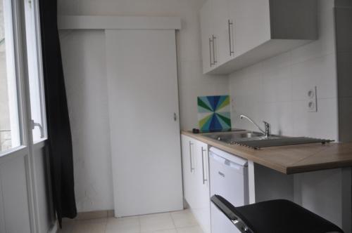 Studio lumineux Intra-muros à 2 pas de la plage.