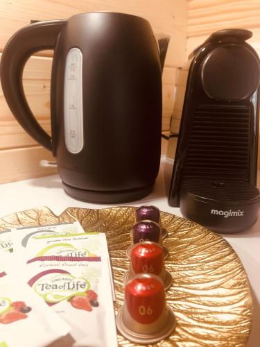 Kemudahan buat kopi dan teh di LODGE 5 Zandvoort