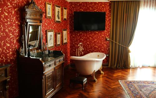 Un baño de Hotel Epidamn Boutique & Spa