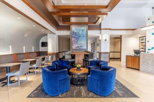 Hyatt Place Charlotte Airport Billy Graham Parkway Image