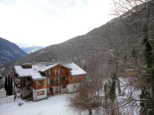 Appartement d'une chambre avec piscine partagee et balcon amenage a Orelle a 1 km des pistes