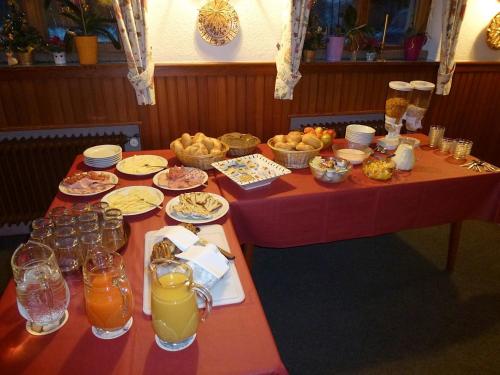 Frühstücksoptionen für Gäste der Unterkunft Gästehaus Inzeller Hof