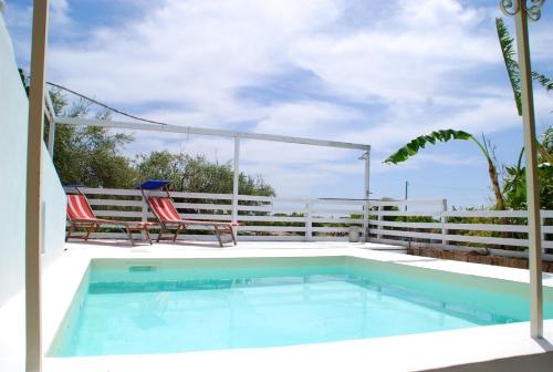 4 bedrooms villa with private pool enclosed garden and wifi at Augusta