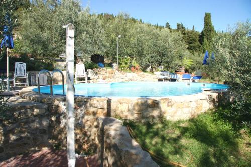One bedroom appartement with city view shared pool and enclosed garden at Calenzano