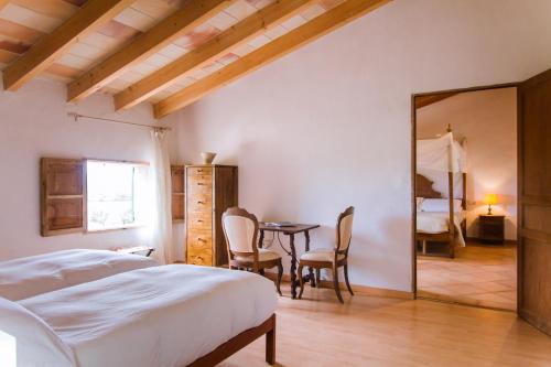 Katil atau katil-katil dalam bilik di Agroturismo Son Sant Andreu