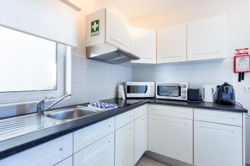 Mariners (5) - Bright and stylish apartment - walk to the beach