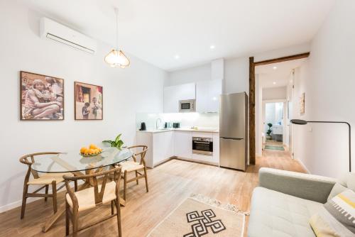 NEW DESIGN APARTMENT BARRIO DE LAS LETRAS