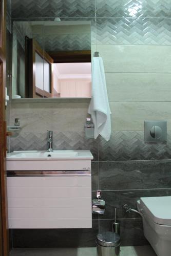 Vonios kambarys apgyvendinimo įstaigoje İberia Villas
