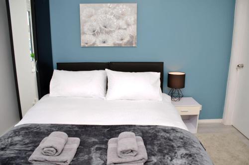 Foto dalla galleria di 1FG Dreams Unlimited Serviced Accommodation- Staines - Heathrow a Stanwell