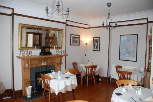 Restaurace v ubytování Denehurst Guest House