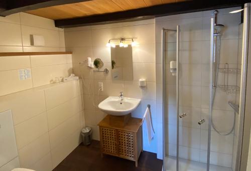 Et badeværelse på Hotel Gasthof Koch