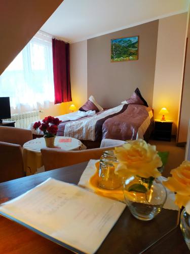 Katil atau katil-katil dalam bilik di Hotel Restauracja Kwisa 1