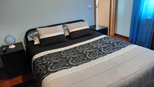 Ένα ή περισσότερα κρεβάτια σε δωμάτιο στο Casa de Vilarinho